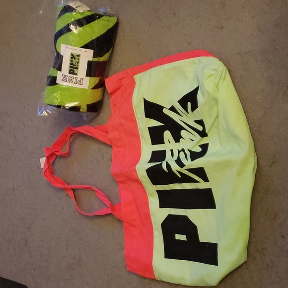 PINK Victoria's Secret Other - VS Pink Rare Retro 2 Tone Tote and Towel SET